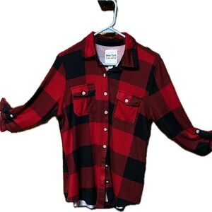 New York Laundry Red and Black Button Down Shirt